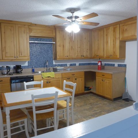 260 Kerrville South Dr, Kerrville, TX 78028