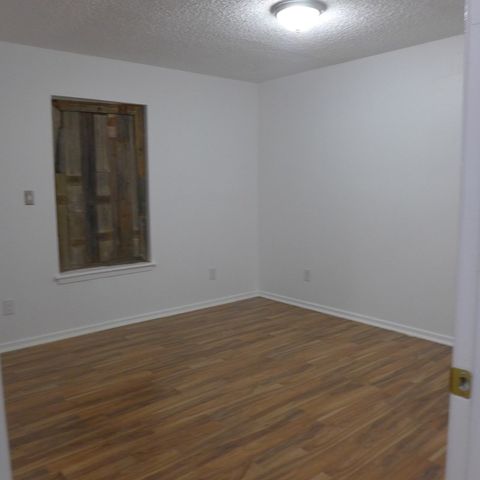 260 Kerrville South Dr, Kerrville, TX 78028