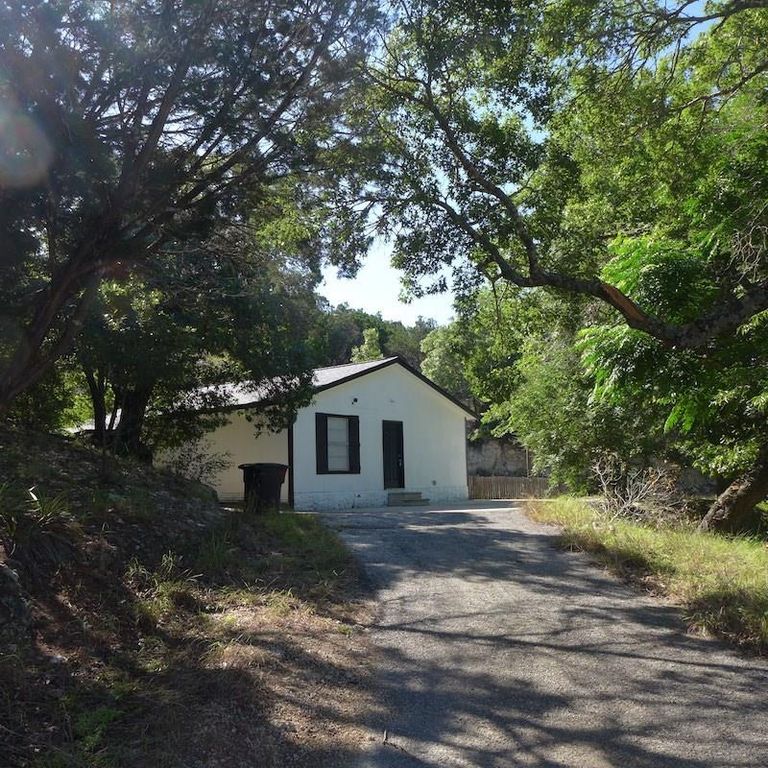 260 Kerrville South Dr, Kerrville, TX 78028