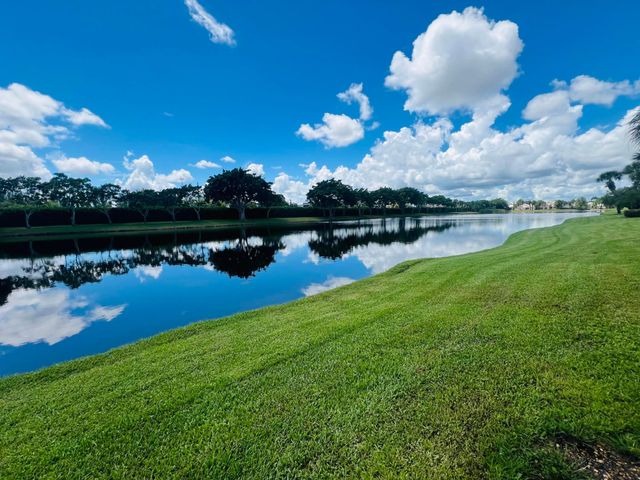 9190 Heathridge Drive, West Palm Beach, FL 33411