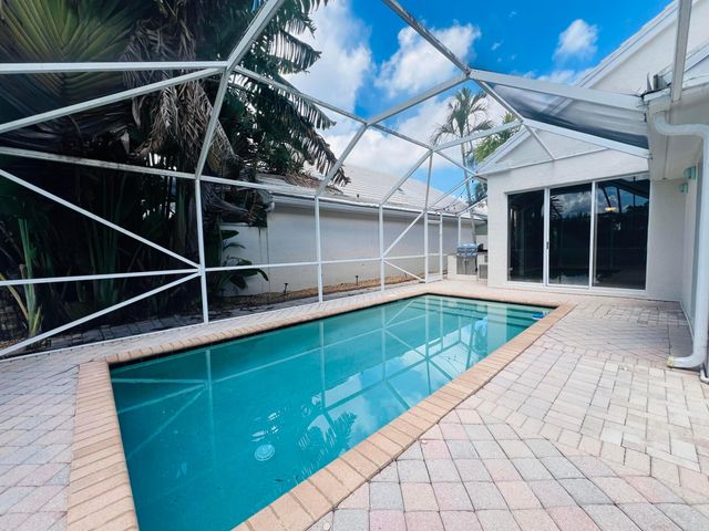 9190 Heathridge Drive, West Palm Beach, FL 33411