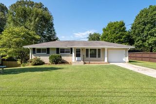616 Rosedale SE Drive, Smyrna, GA 30082