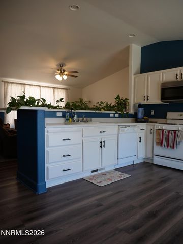 604 Jennys Lane, Fernley, NV 89408