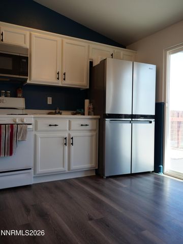 604 Jennys Lane, Fernley, NV 89408