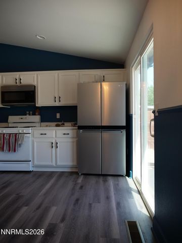 604 Jennys Lane, Fernley, NV 89408