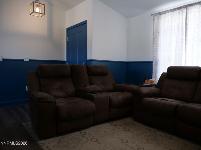 604 Jennys Lane, Fernley, NV 89408