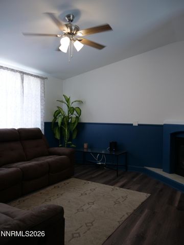 604 Jennys Lane, Fernley, NV 89408