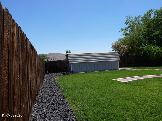 604 Jennys Lane, Fernley, NV 89408