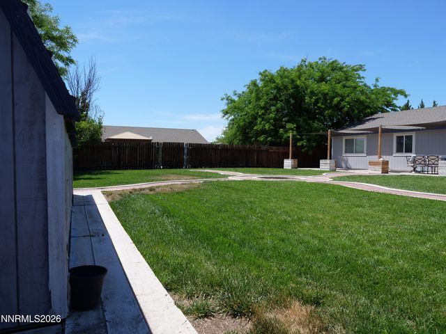 604 Jennys Lane, Fernley, NV 89408