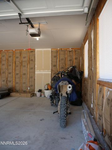 604 Jennys Lane, Fernley, NV 89408