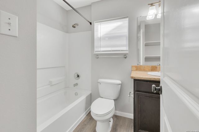 6723 Utopia Hts, San Antonio, TX 78223