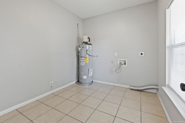 6723 Utopia Hts, San Antonio, TX 78223