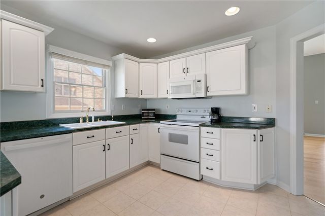 8116 Palomino Drive, South Fayette, PA 15017