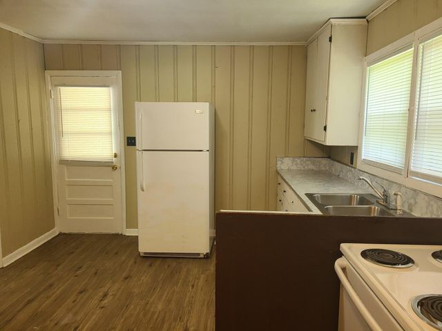 2000 Young Road SE, Cleveland, TN 37323