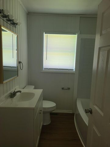 2000 Young Road SE, Cleveland, TN 37323
