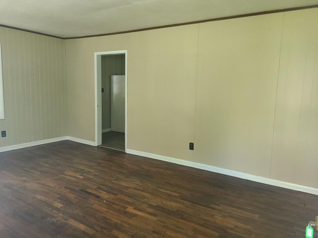 2000 Young Road SE, Cleveland, TN 37323