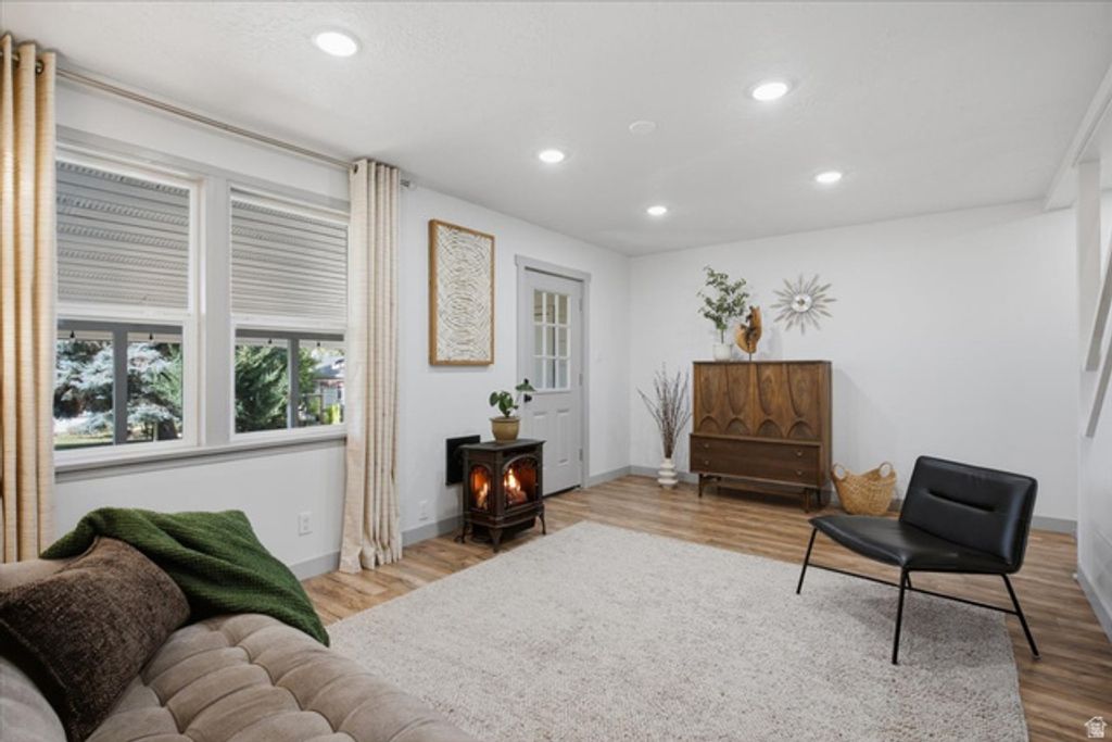 3881 GRANDVIEW DR, Ogden, UT 84403 — photo 4