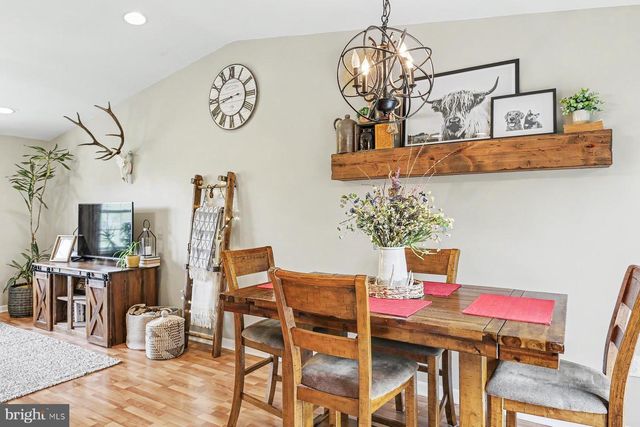 803 SIDDONSBURG RD, Lewisberry, PA 17339