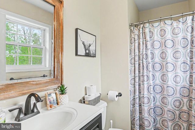 803 SIDDONSBURG RD, Lewisberry, PA 17339