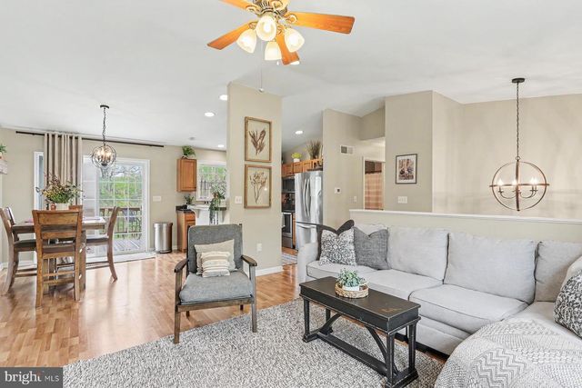 803 SIDDONSBURG RD, Lewisberry, PA 17339