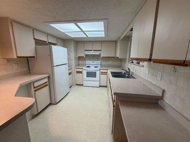 8071 SW 109TH PLACE ROAD, Ocala, FL 34481