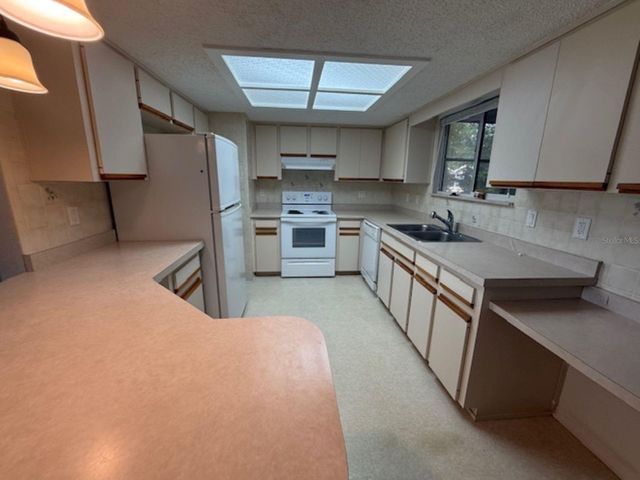 8071 SW 109TH PLACE ROAD, Ocala, FL 34481