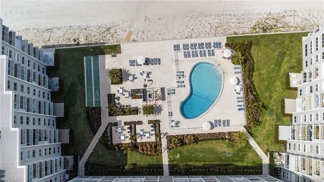 3443 Gulf Shore BLVD N 809, Naples, FL 34103