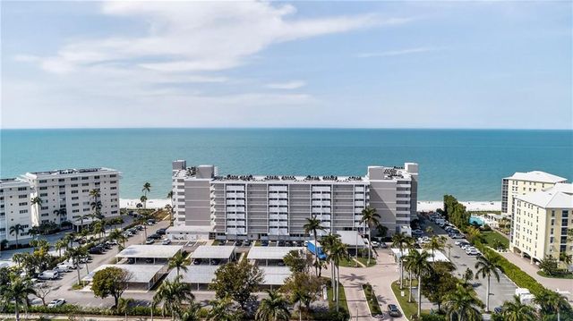 3443 Gulf Shore BLVD N 809, Naples, FL 34103