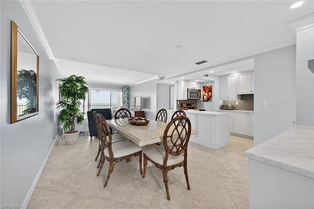 3443 Gulf Shore BLVD N 809, Naples, FL 34103