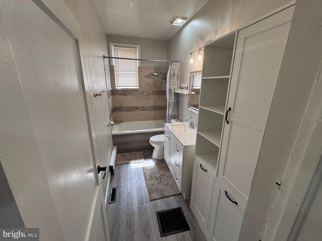222 TOWNSEND AVE, Baltimore, MD 21225