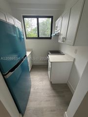2330 NW 9th St 13, Miami, FL 33125
