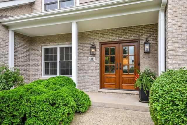 1580 Turnberry Court, Geneva, IL 60134