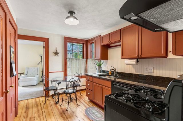 125 Derby Street D, Salem, MA 01970