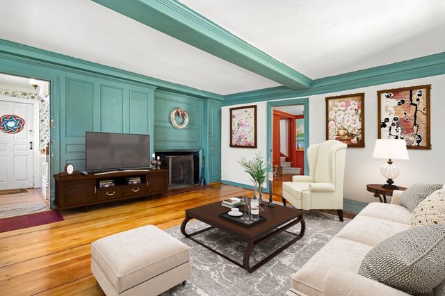 125 Derby Street D, Salem, MA 01970