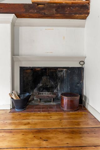 125 Derby Street D, Salem, MA 01970
