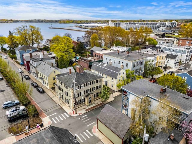 125 Derby Street D, Salem, MA 01970