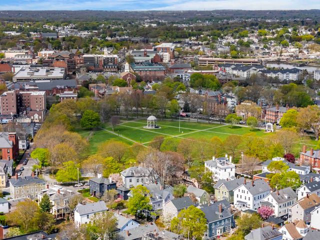 125 Derby Street D, Salem, MA 01970