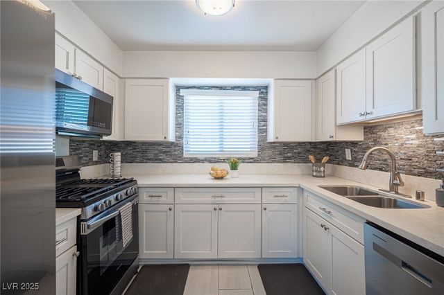 842 Westminster Avenue, Las Vegas, NV 89119