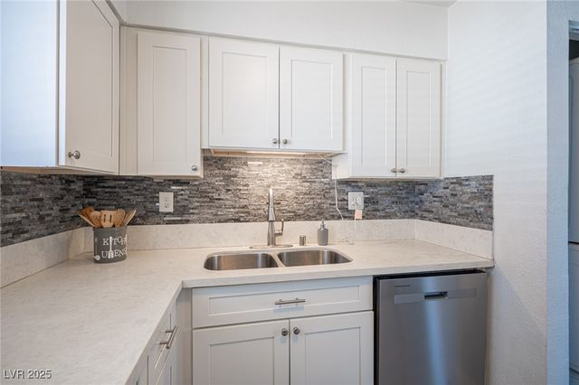 842 Westminster Avenue, Las Vegas, NV 89119