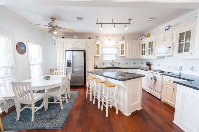 22418 Vista Del Mar, Galveston, TX 77554