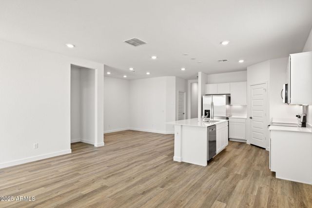 17811 W PALO VERDE Avenue, Waddell, AZ 85355