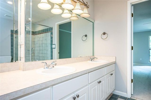 26202 Plantation NE Drive 202, Atlanta, GA 30324