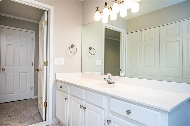 26202 Plantation NE Drive 202, Atlanta, GA 30324