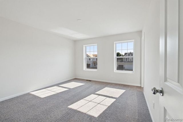 372 Edge Brook Drive, Holly, MI 48442