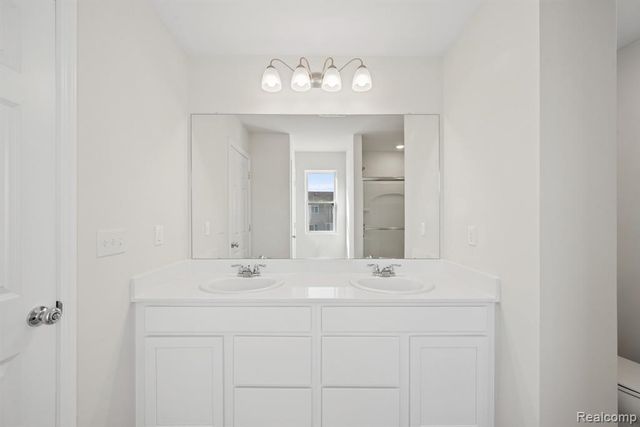 372 Edge Brook Drive, Holly, MI 48442