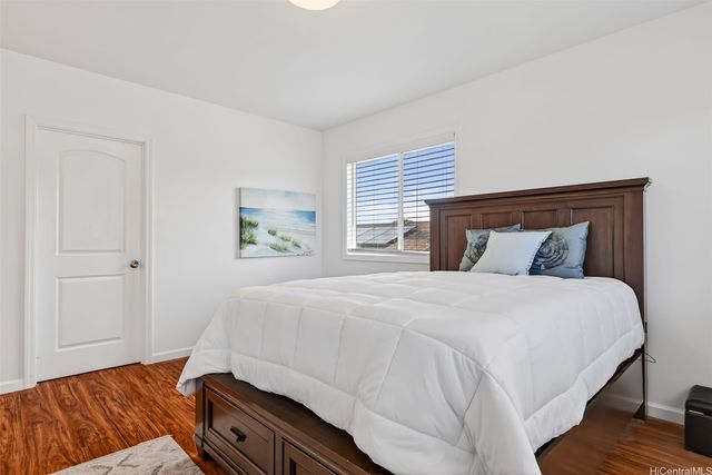 1184 Palekaiko Street B, Pearl City, HI 96782