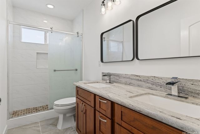 1184 Palekaiko Street B, Pearl City, HI 96782