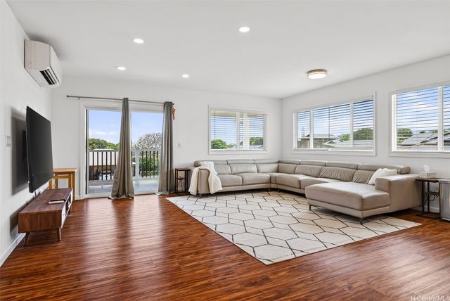 1184 Palekaiko Street B, Pearl City, HI 96782