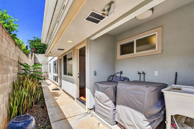 1184 Palekaiko Street B, Pearl City, HI 96782