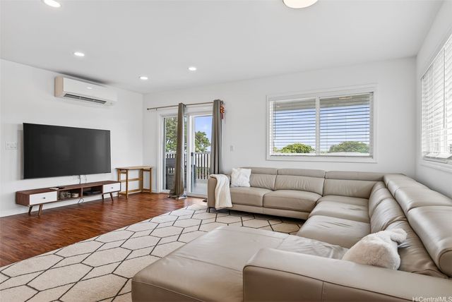 1184 Palekaiko Street B, Pearl City, HI 96782